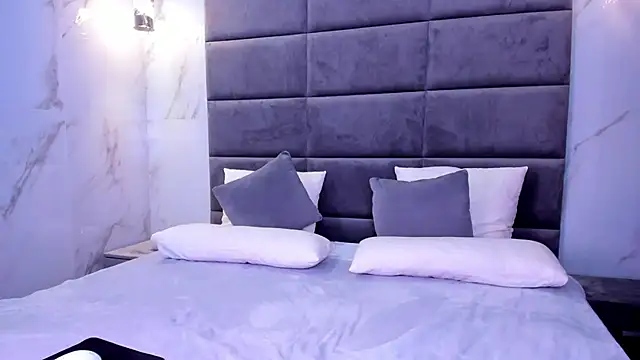 Snapshot of Lexi_Split chatting on 12, 11, 2025 Lexi Split online show from 12, 11, 2025