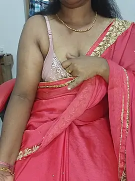 Snapshot of Malluivaniya chatting on 5, 12, 2025 Malluivaniya online show from 5, 12, 2025