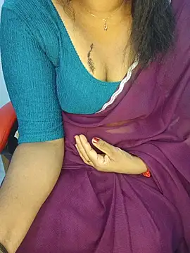 Snapshot of Malluivaniya chatting on 12, 6, 2026 Malluivaniya online show from 12, 6, 2026