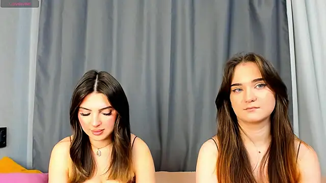 Snapshot of AnnaTeona chatting on 1, 3, 2025 AnnaTeona online show from 1, 3, 2025