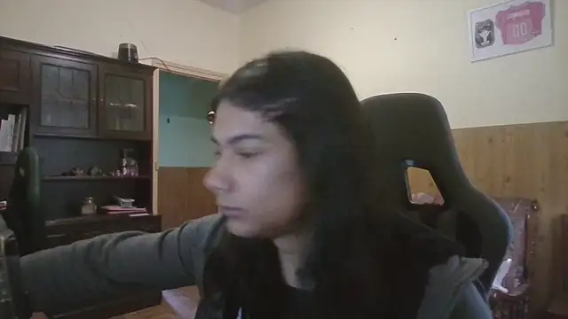 Snapshot of calliemaggotbone chatting on 16, 4, 2026 calliemaggotbone online show from 16, 4, 2026