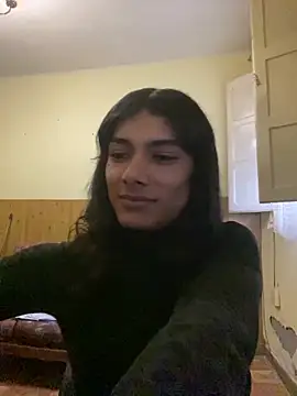 Snapshot of calliemaggotbone chatting on 9, 4, 2026 calliemaggotbone online show from 9, 4, 2026