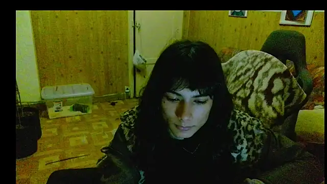 Snapshot of calliemaggotbone chatting on 21, 12, 2025 calliemaggotbone online show from 21, 12, 2025