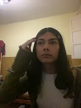 Snapshot of calliemaggotbone chatting on 1, 4, 2026 calliemaggotbone online show from 1, 4, 2026