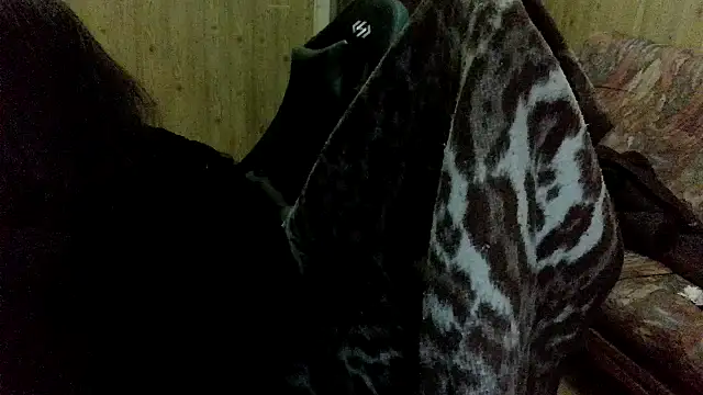 Snapshot of calliemaggotbone chatting on 2, 12, 2025 calliemaggotbone online show from 2, 12, 2025