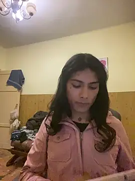 Snapshot of calliemaggotbone chatting on 7, 4, 2026 calliemaggotbone online show from 7, 4, 2026