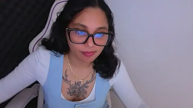 Cuteprincess21 online show from 8, 2, 2026