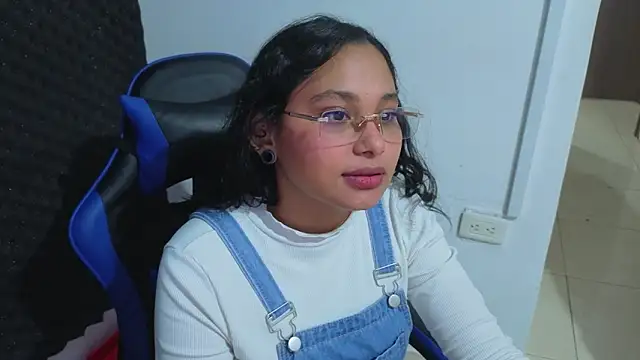 Cuteprincess21 online show from 16, 3, 2026