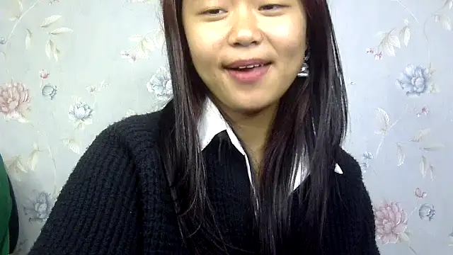 Snapshot of cute_sapna chatting on 14, 12, 2024 cute sapna online show from 14, 12, 2024