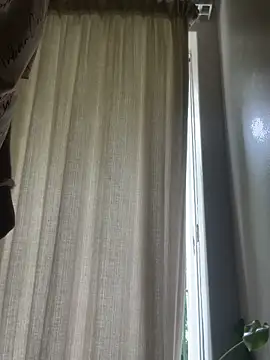 YesTheSexiest online show from 8, 11, 2025