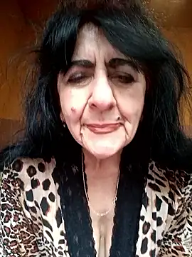 Lovely Lori online show from 4, 3, 2026