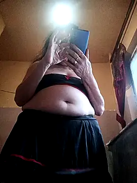 Lovely Lori online show from 28, 11, 2025