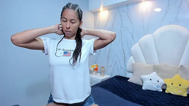 Rosalinda Cortez online show from 13, 1, 2025