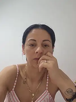 Snapshot of bruneta_sexy23 chatting on 2, 6, 2026 bruneta sexy23 online show from 2, 6, 2026