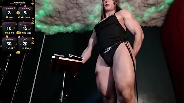 Layla miss online show from 14, 11, 2025