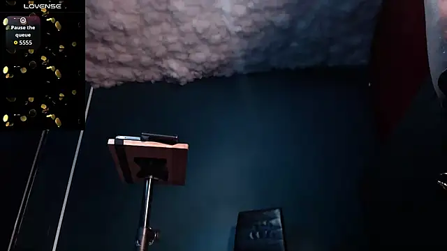 Layla miss online show from 30, 10, 2025