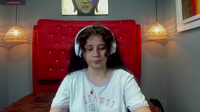 mayamoira1 online show from 17, 1, 2025