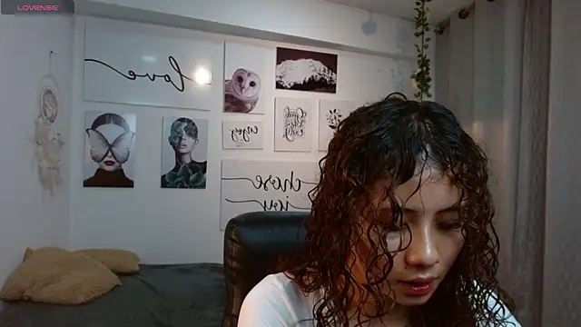 mayamoira1 online show from 25, 9, 2025