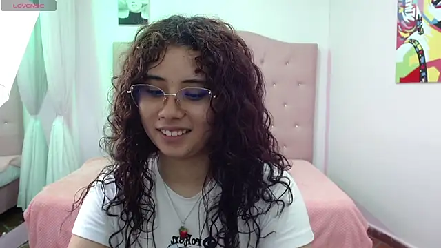 mayamoira1 online show from 13, 3, 2025