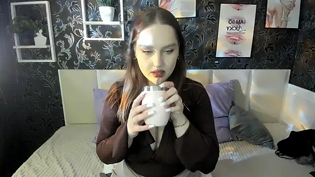 Snapshot of SofiaLovelyC chatting on 8, 5, 2026 SofiaLovelyC online show from 8, 5, 2026