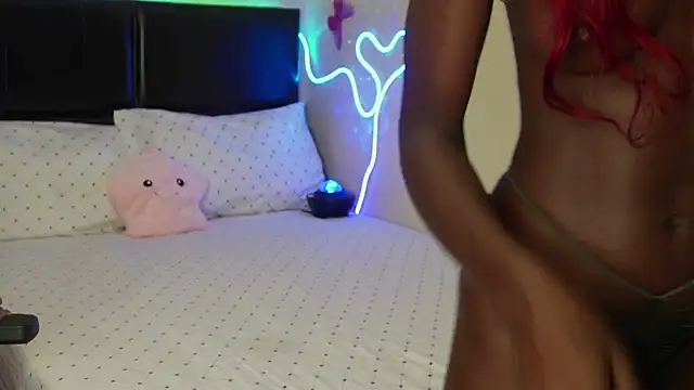 Snapshot of sweet_melanin21 chatting on 14, 12, 2024 sweet melanin21 online show from 14, 12, 2024