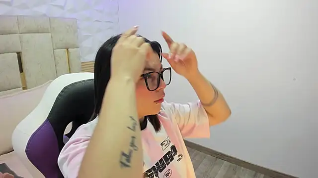 PauletteJ online show from 6, 11, 2025