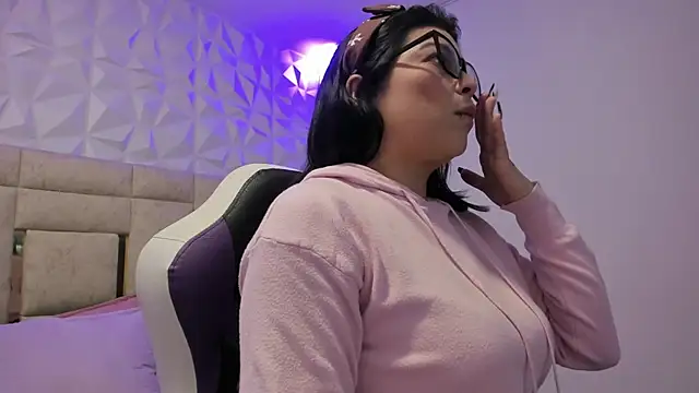 PauletteJ online show from 9, 2, 2026