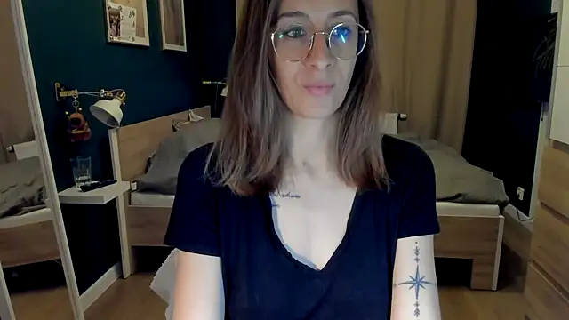 Snapshot of DesireMore90 chatting on 28, 4, 2026 DesireMore90 online show from 28, 4, 2026