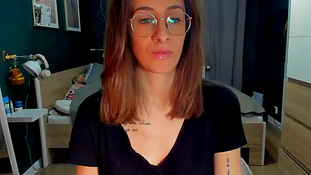 DesireMore90 online show from 4, 4, 2026