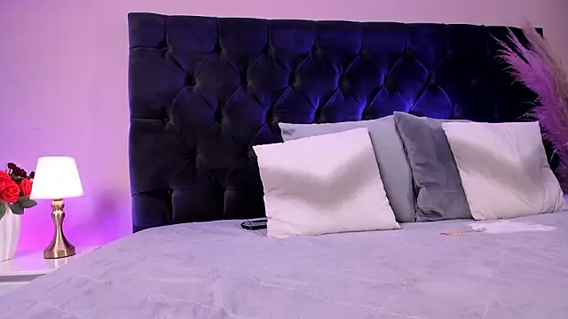 abbyhall  online show from 13, 3, 2026