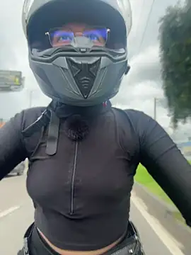 abbyhall  online show from 19, 4, 2026