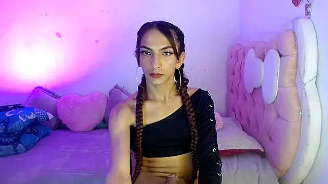 Snapshot of Katty_fox69 chatting on 12, 10, 2025 Katty fox69 online show from 12, 10, 2025