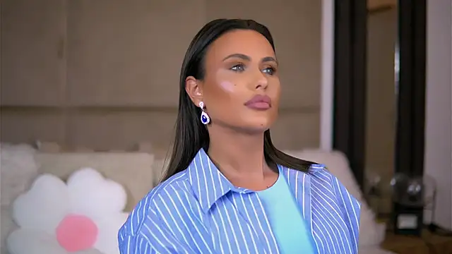 Snapshot of AnaisBellas chatting on 22, 2, 2025 AnaisBellas online show from 22, 2, 2025