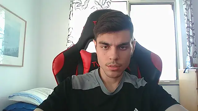 Omarnede online show from 11, 11, 2025