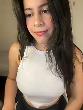 CuteKira7 online show from 15, 4, 2026