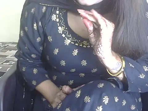 Lusty Wife1 online show from 11, 10, 2025