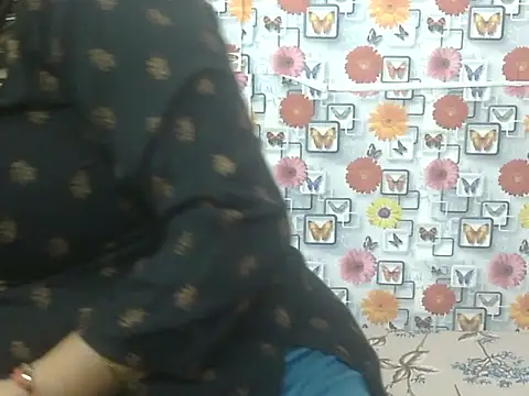 Snapshot of Lusty_Wife1 chatting on 21, 5, 2026 Lusty Wife1 online show from 21, 5, 2026