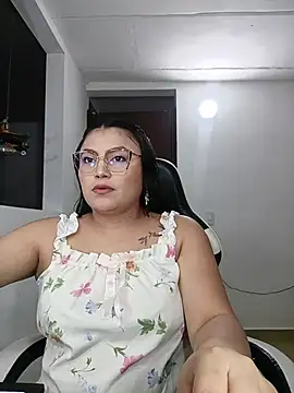 Snapshot of KathieBurning chatting on 7, 1, 2026 KathieBurning online show from 7, 1, 2026