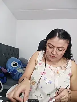Snapshot of KathieBurning chatting on 3, 12, 2025 KathieBurning online show from 3, 12, 2025