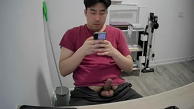 Koreanboy171 online show from 15, 4, 2026