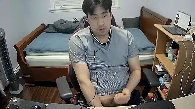 Koreanboy171 online show from 13, 3, 2026