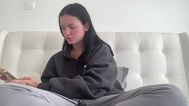 mariemelissah online show from 5, 12, 2025