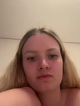 mariemelissah online show from 5, 3, 2025