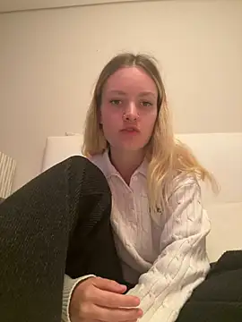 mariemelissah online show from 3, 3, 2025