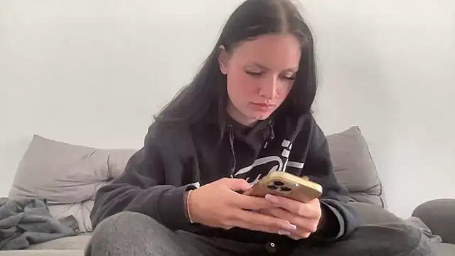 mariemelissah online show from 28, 2, 2026