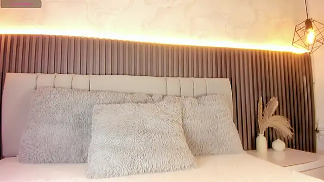 Snapshot of SHANONCLARK chatting on 27, 11, 2025 SHANONCLARK online show from 27, 11, 2025