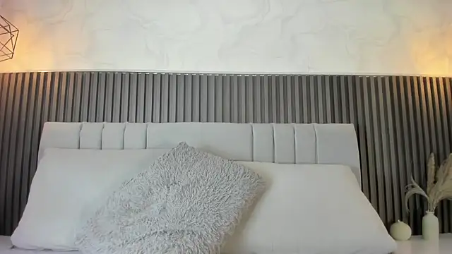 Snapshot of SHANONCLARK chatting on 15, 11, 2025 SHANONCLARK online show from 15, 11, 2025