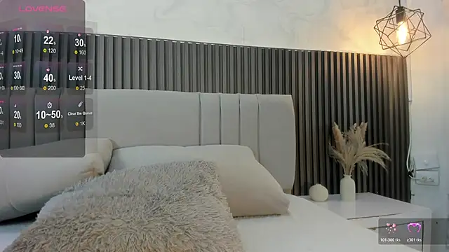 Snapshot of SHANONCLARK chatting on 5, 11, 2025 SHANONCLARK online show from 5, 11, 2025