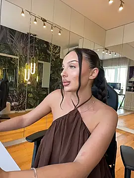 Snapshot of MileySin1111 chatting on 21, 7, 2026 MileySin1111 online show from 21, 7, 2026