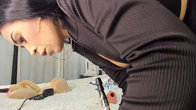 AntonelaNeri online show from 22, 10, 2025